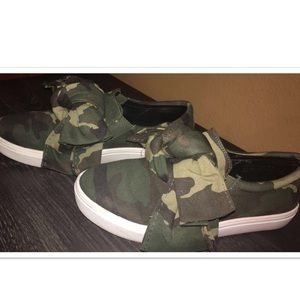 Camo shoes